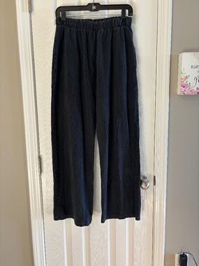 Brandy Melville Black Distressed 100% cotton pants made in Italy
